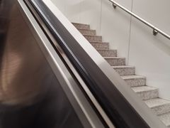 -蓝天路(地铁站)