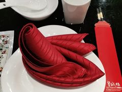 -皇城根·鲁菜济南菜·吊炉烤鸭·炒鸡鱼头(济南旗舰店)