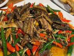 -李双猪·小龙虾·烧烤·羊肉煲(乐山店)