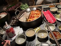 -三出山火锅(南京万象天地店)