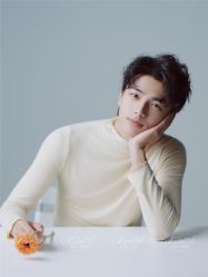 -易摄影婚纱摄影工作室