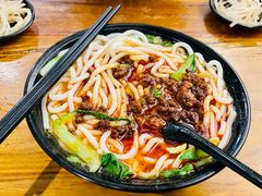 -丽虹云南过桥米线(兴工街店)