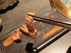 -铭牛烧肉·和牛海鲜自助(高新月牙湖店)