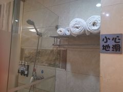 -德全心悦酒店(北京金台路地铁站店)