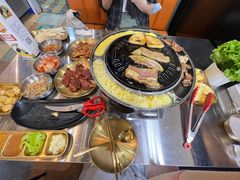 -胡悦里韩式烤肉(芝罘万达广场店)