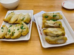 牛肉鍋貼-小姜锅贴(凤凰街店)