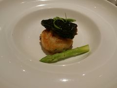 煎虾饼配羊肚菌-Yan Ting 宴庭中餐厅(上海静安瑞吉酒店)