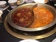 -沸炉重庆老火锅(军事博物馆店)