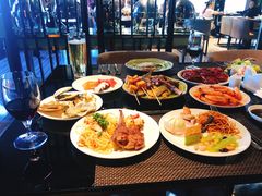 -唐拉雅秀酒店-西锦汇空中BBQ·思创餐厅