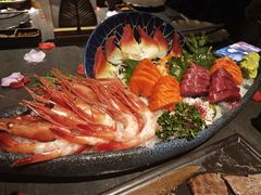 -铭牛烧肉·和牛海鲜自助(高新月牙湖店)
