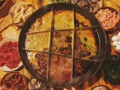 -岗上渣渣老火锅(两路口店)