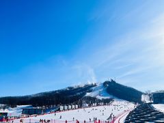 -庙香山滑雪场