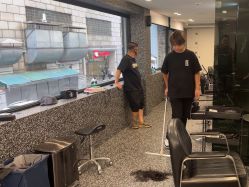 -厘里·salon