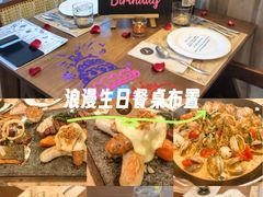 -Mark&Mars Restaurant