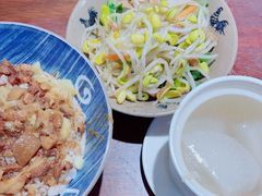 -红猪卤肉饭(大西洋美食城店)