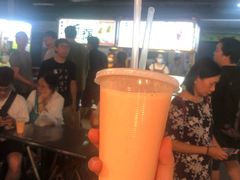 -六合夜市