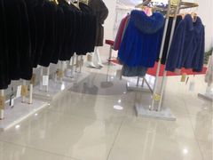 -肃宁华斯国际裘皮城
