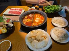 -呷哺呷哺(融创茂店)