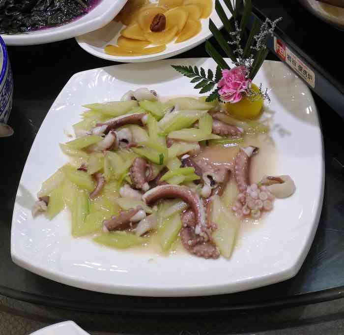 金海湾海鲜楼-"这家金海湾海鲜楼我来过两次,都是聚餐过来.