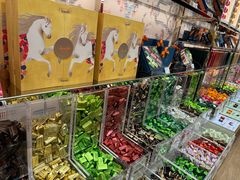 -VENCHI 闻绮(上海佛罗伦萨小镇店)