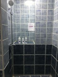 -静博士养生美容连锁