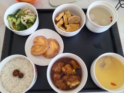-爱陪伴一对一月子中心(融侨店)