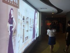 -德呈华业影城(爱琴海LUXE巨幕店)
