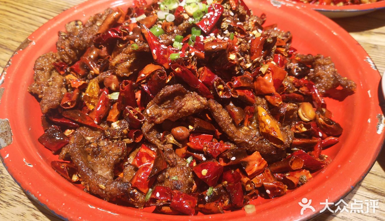 感觉东营的川菜馆都一个模式，很神奇！