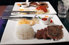 Iron Plate Beef Top Round Steak