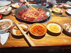 -萍姐火锅·公路夜市(武汉首店)