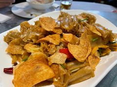 土豆片栲栳栳-一盏明灯全素斋(殊像寺店)