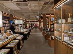 -茑屋书店(天目里店)