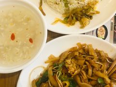 -蓉李记成都名小吃(武汉菱角湖万达店)