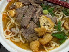 襄阳牛肉面-北大学一食堂