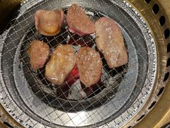 -山川小町·极番烧肉(新地假日广场店)