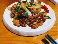-隔壁老王·家常云南菜(花巷店)