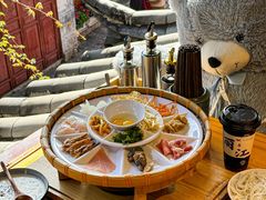 -勺子米线·云南传统小吃市集(四方街店)
