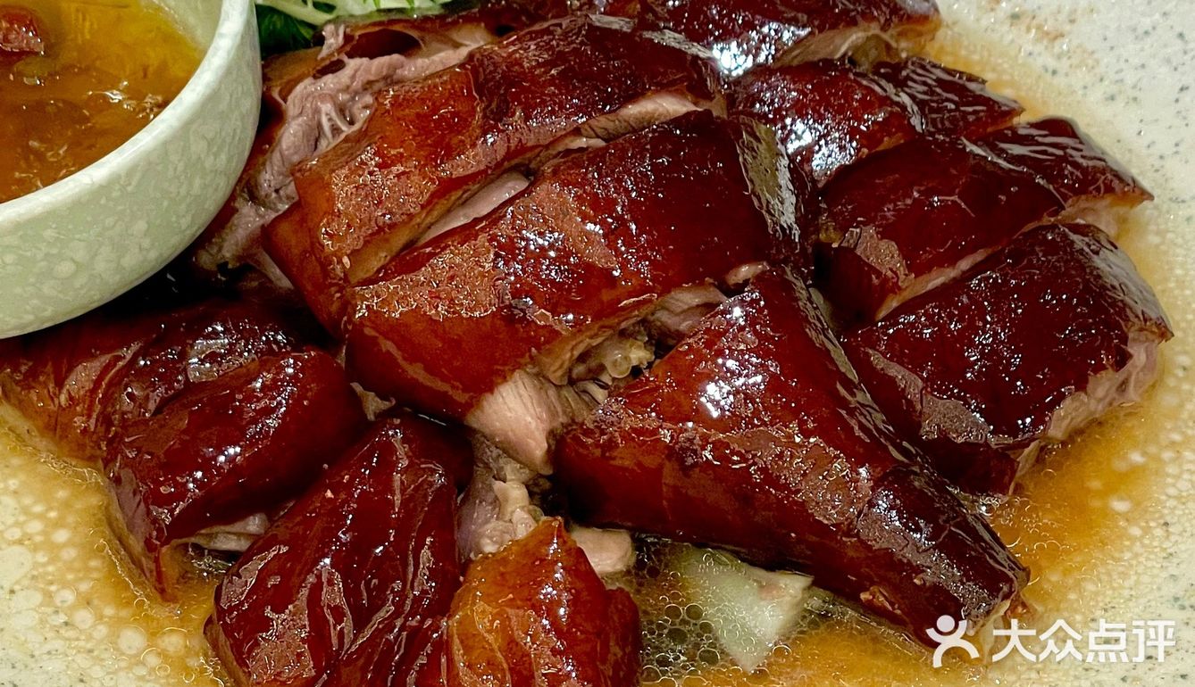 爆汁乳鸽+荔枝木烧鹅🔥这家粤菜太绝了！