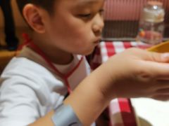 -万龙洲海鲜(大兴绿地缤纷城店)