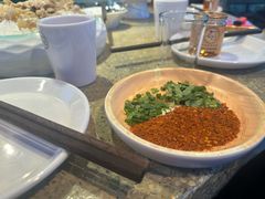 -茅草房·河畔园林火锅