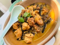 小鸡炖榛蘑-止观小馆·辽河口渔家菜(王府井店)