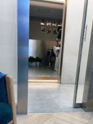-变画·发型STUDIO