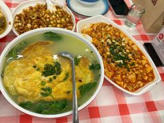 -洪霞餐馆·川菜·鲜货现炒(两江春城店)