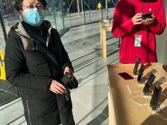-Apple零售店(华贸购物中心店)
