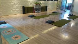 -瑜舍瑜伽连锁教室