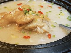 砂锅耙蹄花-红辣椒·川菜·火锅(张杨路店)