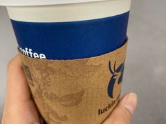 -瑞幸咖啡(田贝地铁站D出入口店)