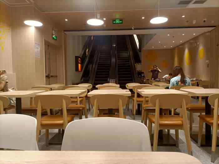 大家乐(领展购物广场店)-"环境:重新装修,感觉明亮了好多,非常棒!