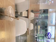 -同济大学本部学苑饮食广场