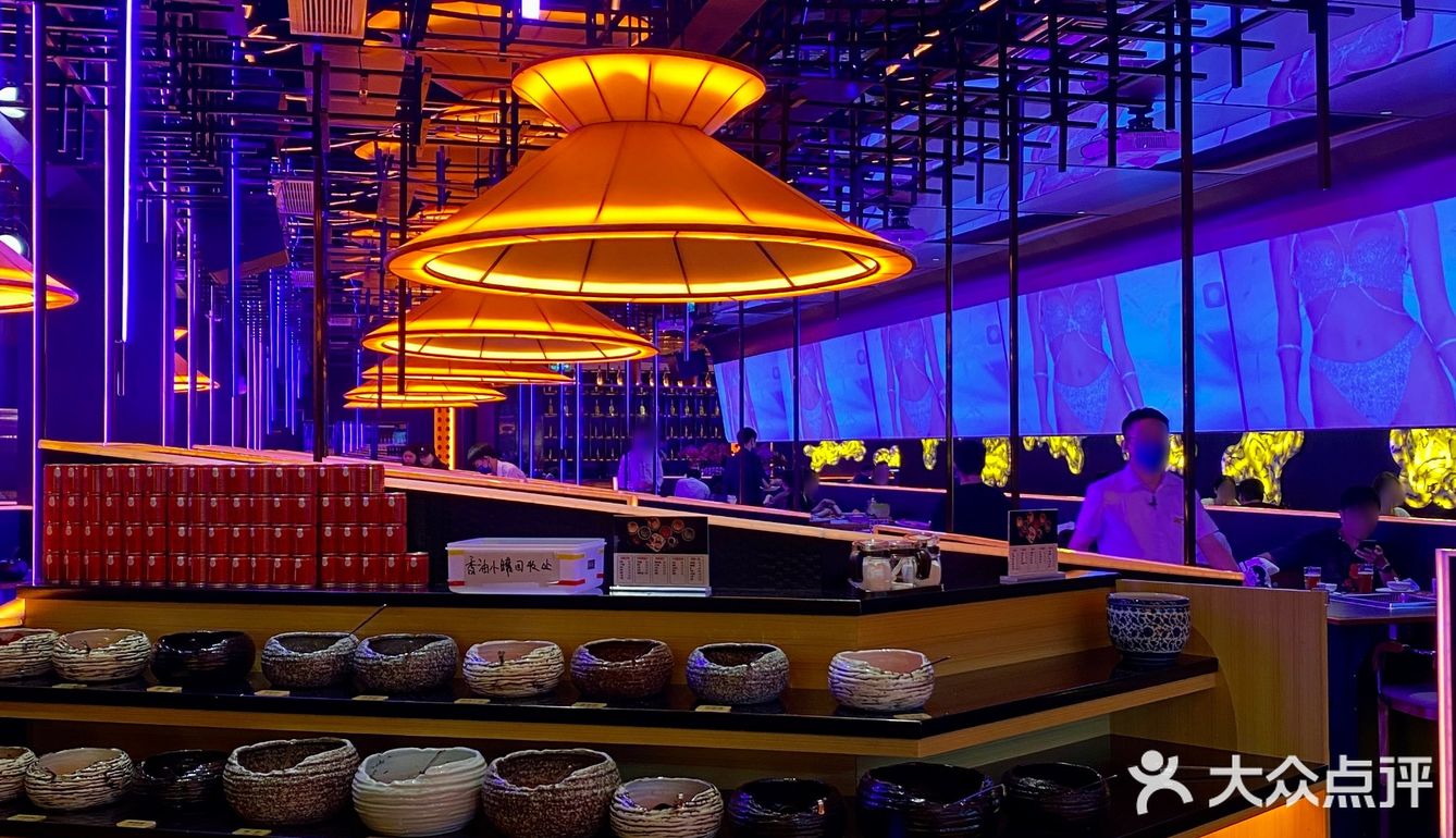 深圳美食✨适合都市时髦人的夜店风火锅